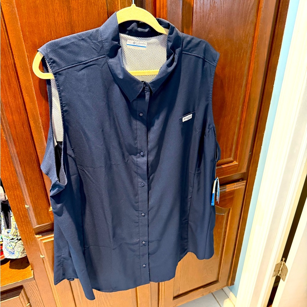 Columbia Women's Sleeveless Navy Blouse NWT 3x